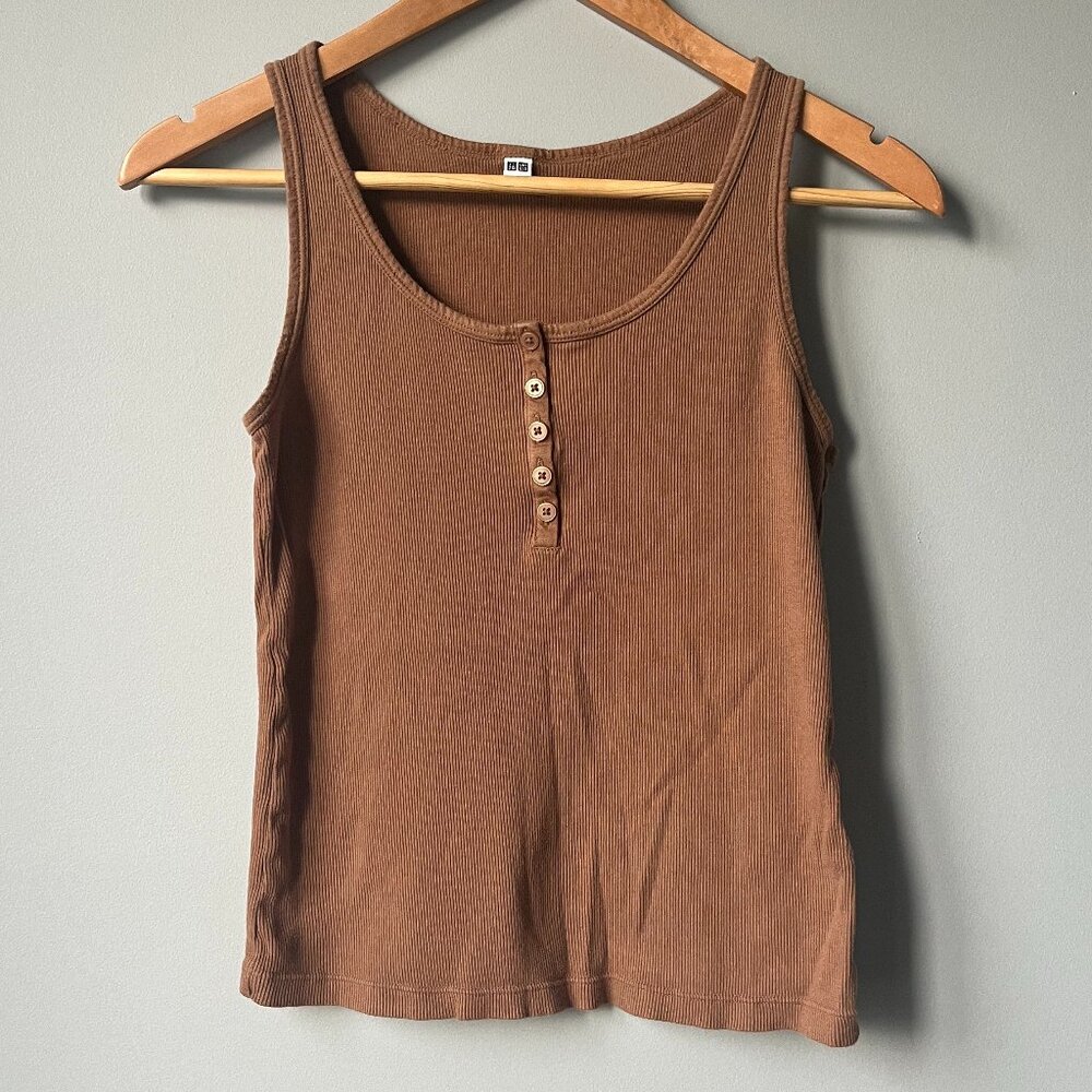 Uniqlo Ribbed Tank Top in light Brown